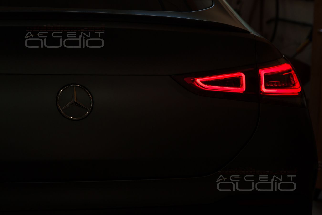 2023 Update: другой сабвуфер, но в том же стиле для Mercedes GLE Coupe