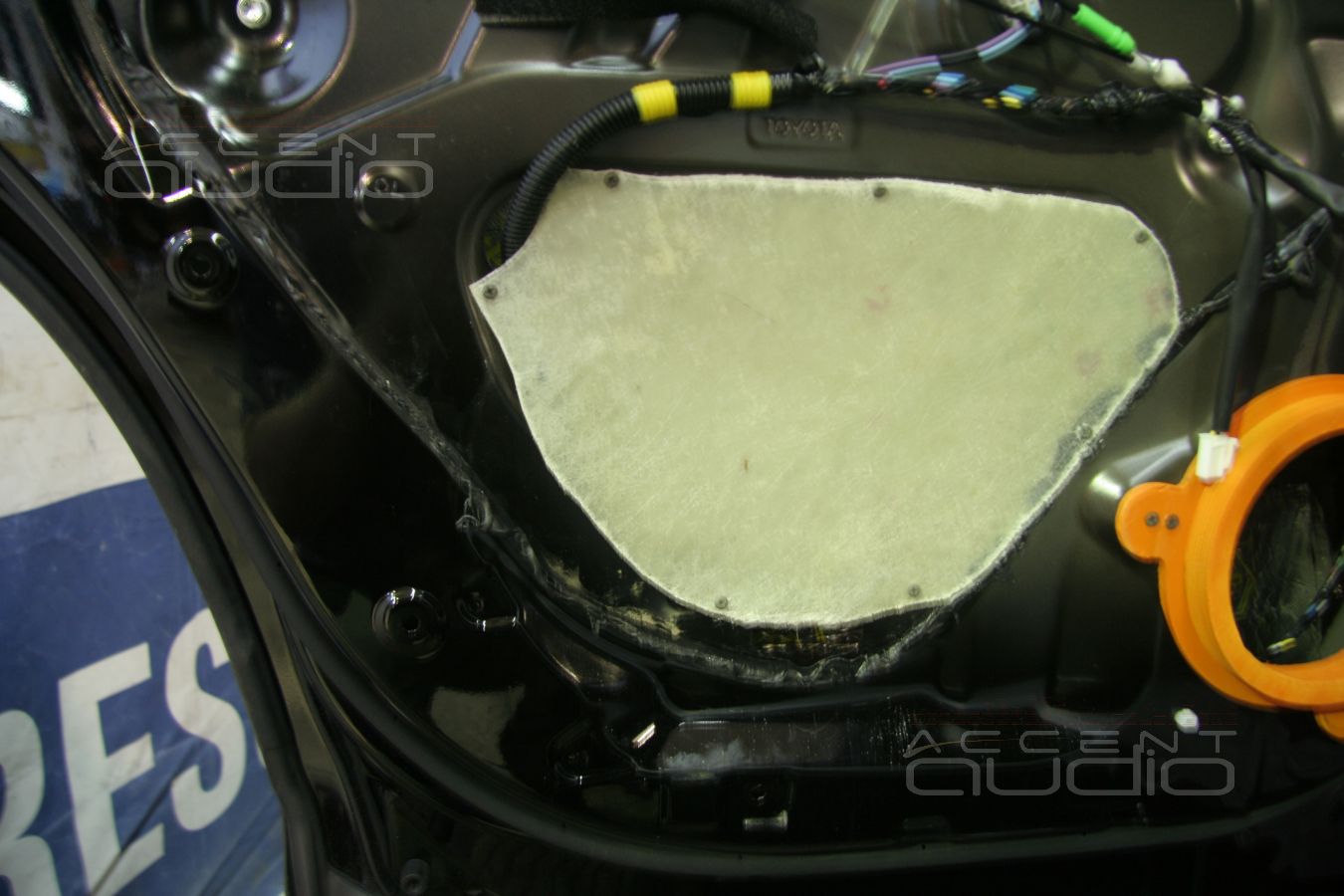 Шумоизоляция и аудиоподготовка Toyota Highlander