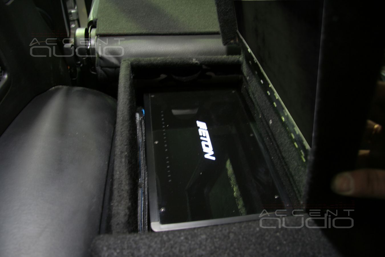 Сабвуфер-трансформер для SsangYong Rexton