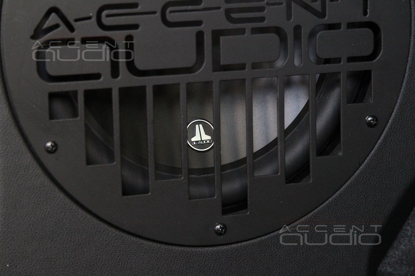 Настоящий сабвуфер-стелс - только в Accent-Audio