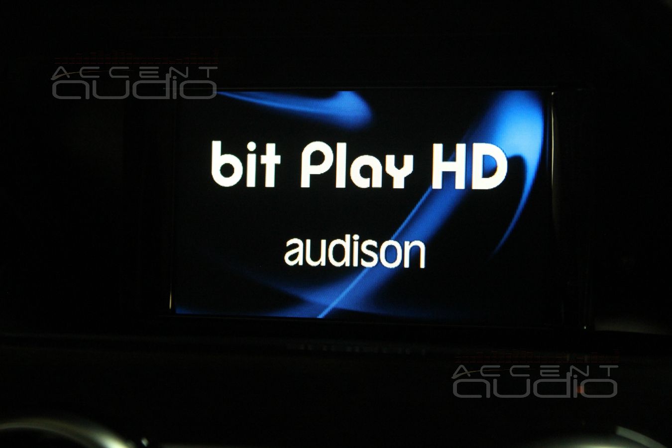 Audison BitPlay HD в Mercedes GLK - новый универсальный источник