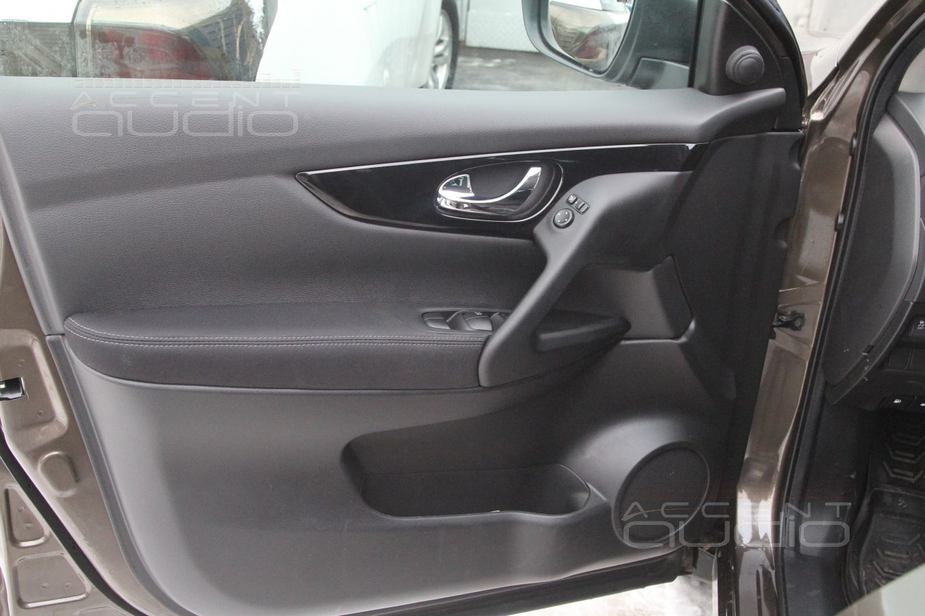Установка акустики Eton в Nissan Qashqai 2015