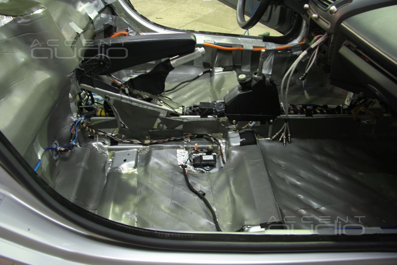 Mercedes Smart Roadster - стильный мотоблок с сабвуфером !