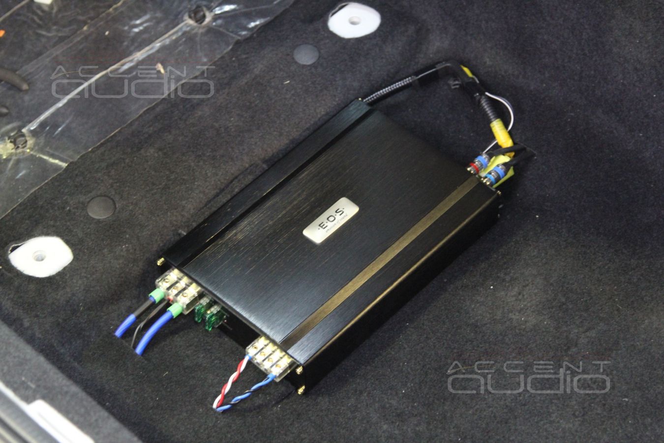 Установка усилителей E.O.S в Toyota GT86