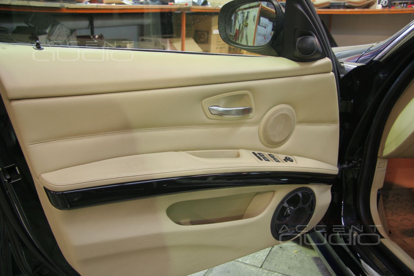 Установка твитеров AD в штатные места BMW 330i E90