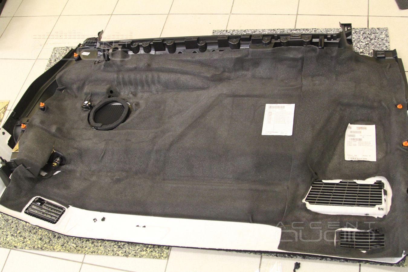 Шумоизоляция Mercedes Vito: пол и задние арки