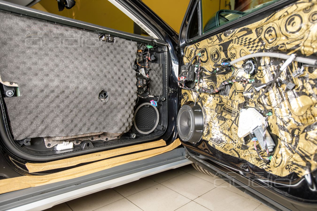 Аудиоподготовка дверей и установка мидбасов ScanSpeak в Volkswagen Passat AllTrack