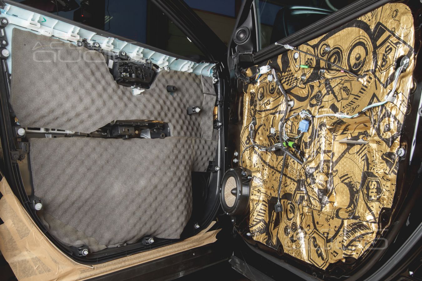 Аудиоподготовка дверей и установка Focal FLAX в Toyota RV4
