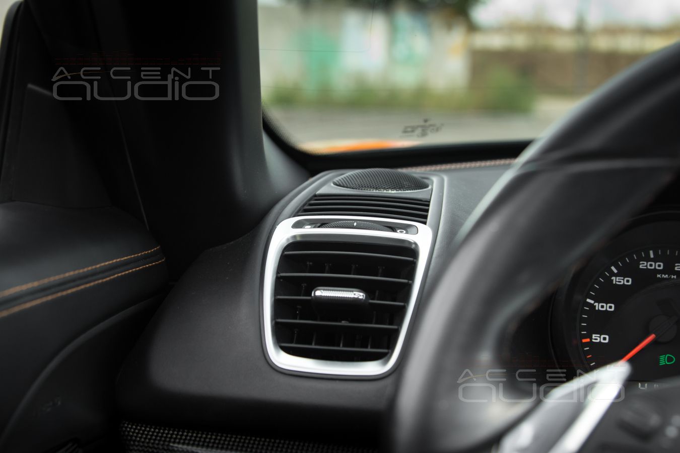 Роскошь ВЧ Brax ML1 в дизайне интерьера Porsche Boxter