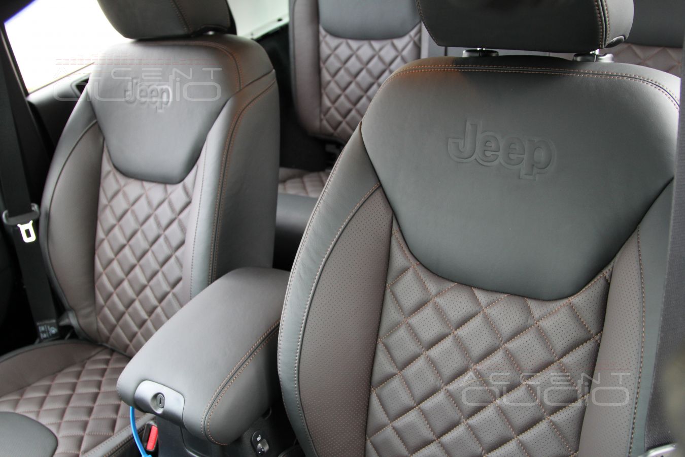 Эксклюзивный кожаный салон Jeep Wrangler