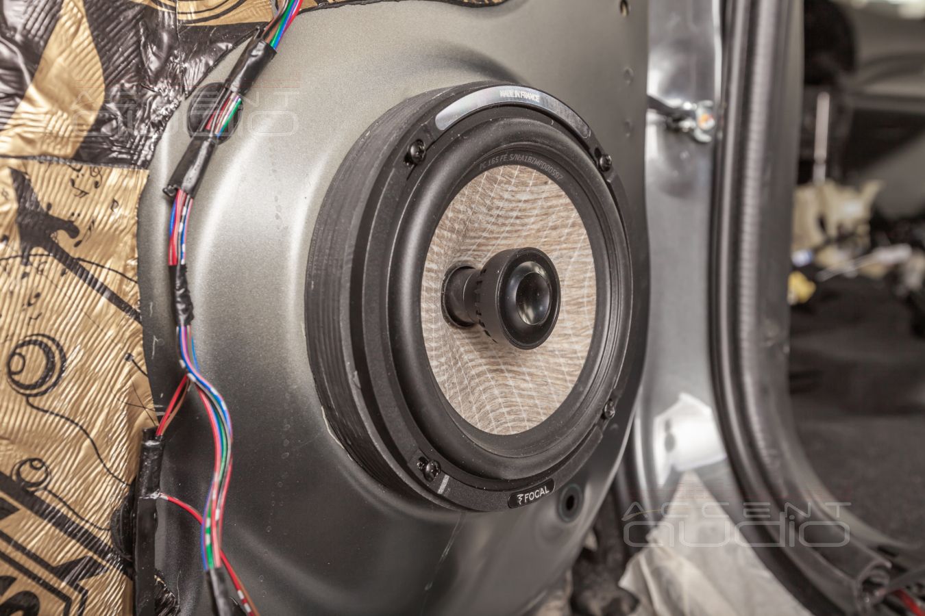 Аудиоподготовка дверей, жесткость и установка акустики Focal Flax в Mitsubishi Pajero Sport