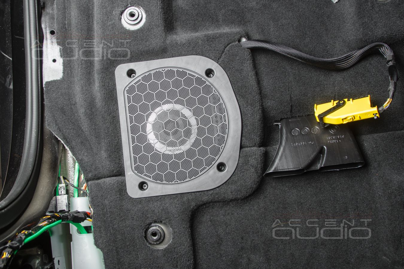 Focal ISUB BMW4 штатно для нового BMW X5