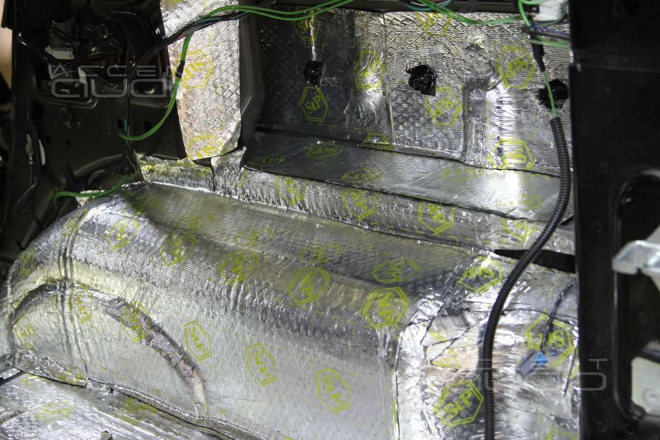 Hummer H3: система вооружения от MDLab