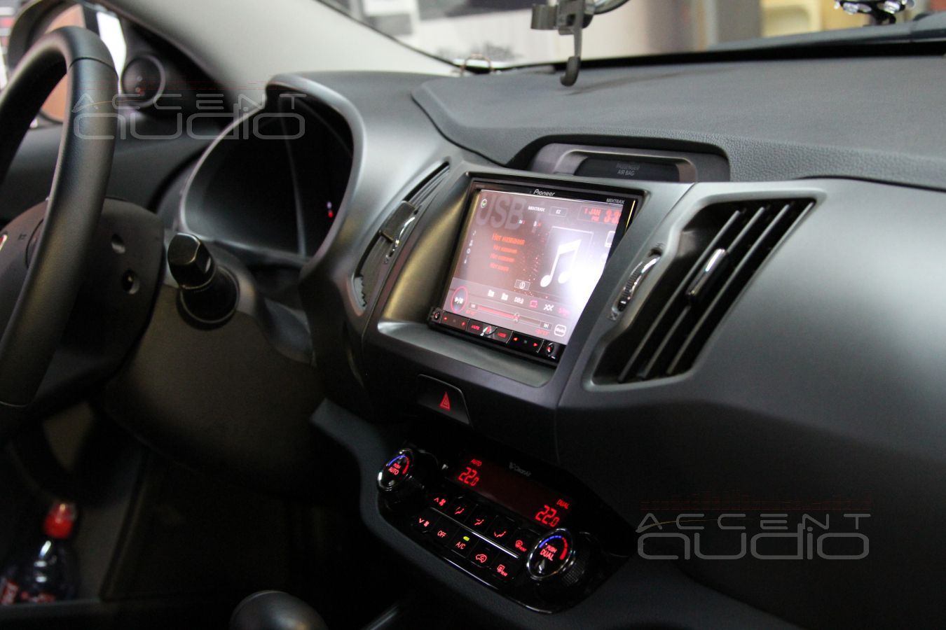 Kia Sportage NEW - полная замена аудиосистемы