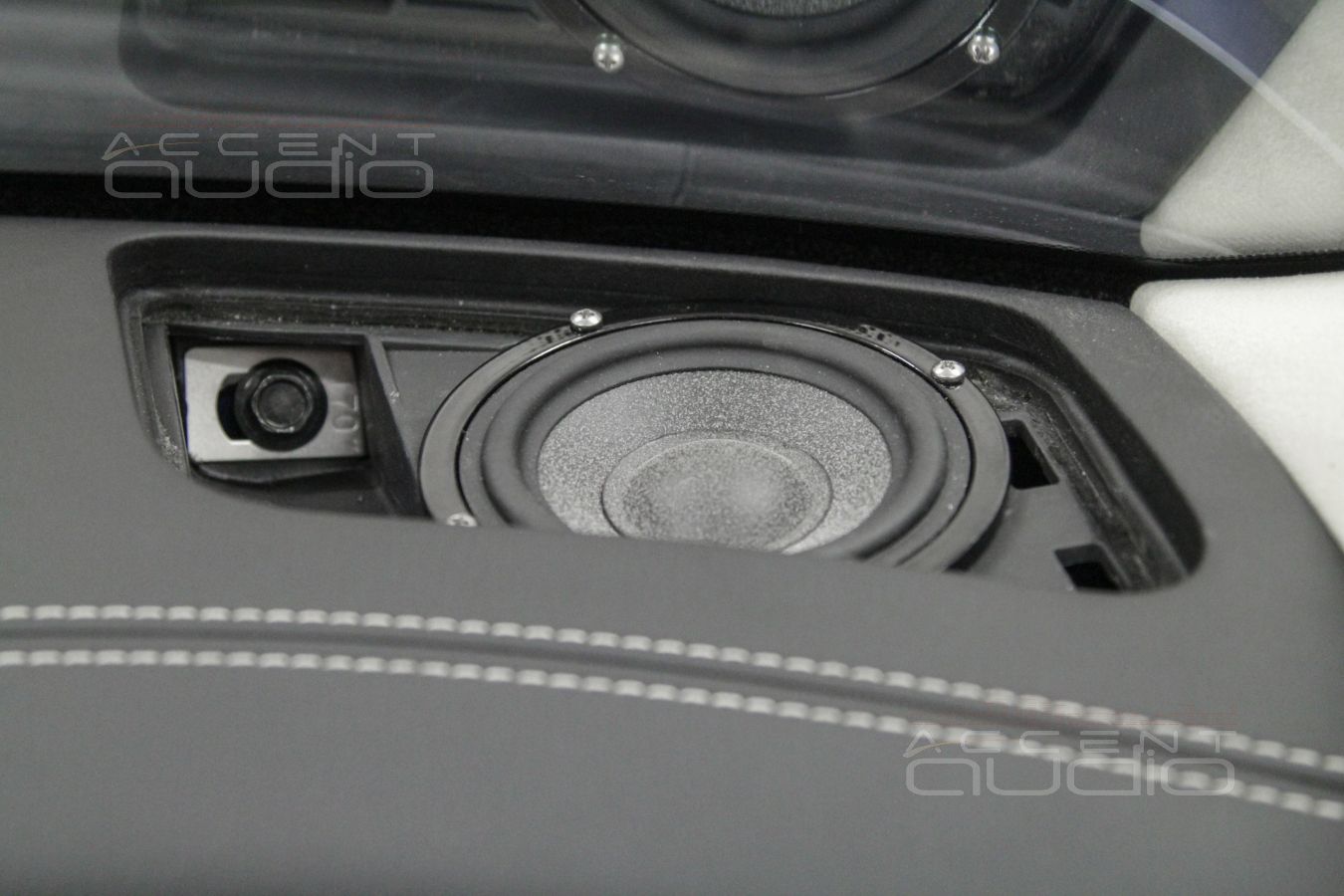 Установка акустики: установка среднечастотных Brax ML3 в торпеду Infiniti QX80