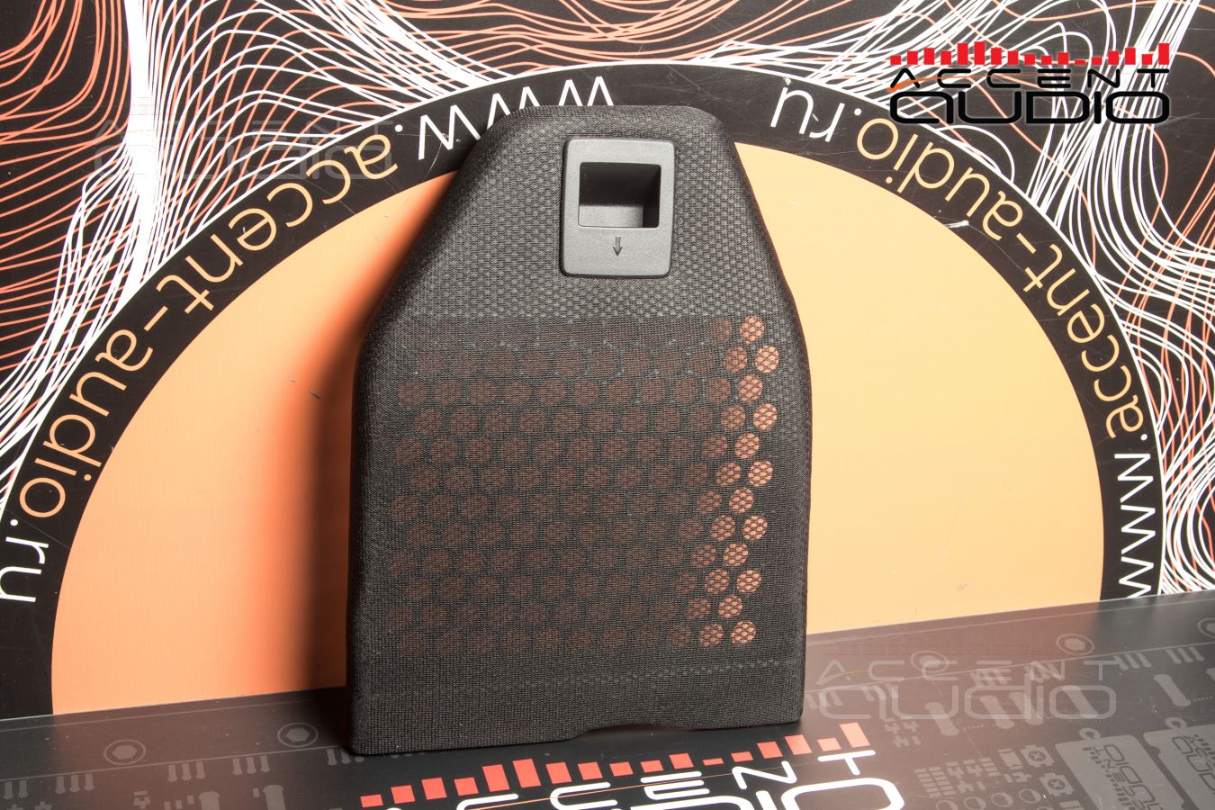 Мощная интеграция аудиофильского сабвуфера Dego в BMW X7