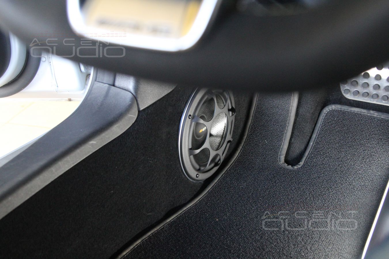 Установка мидбасов Eton MAS 160 в Mercedes-Benz GT