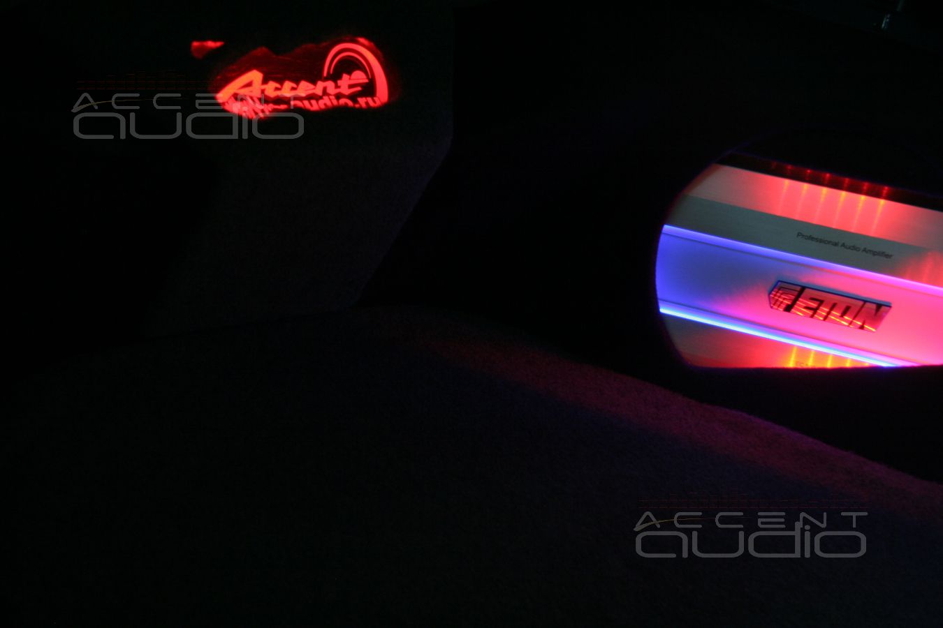 Subaru WRX STI: займите весь багажник пожалуйста !