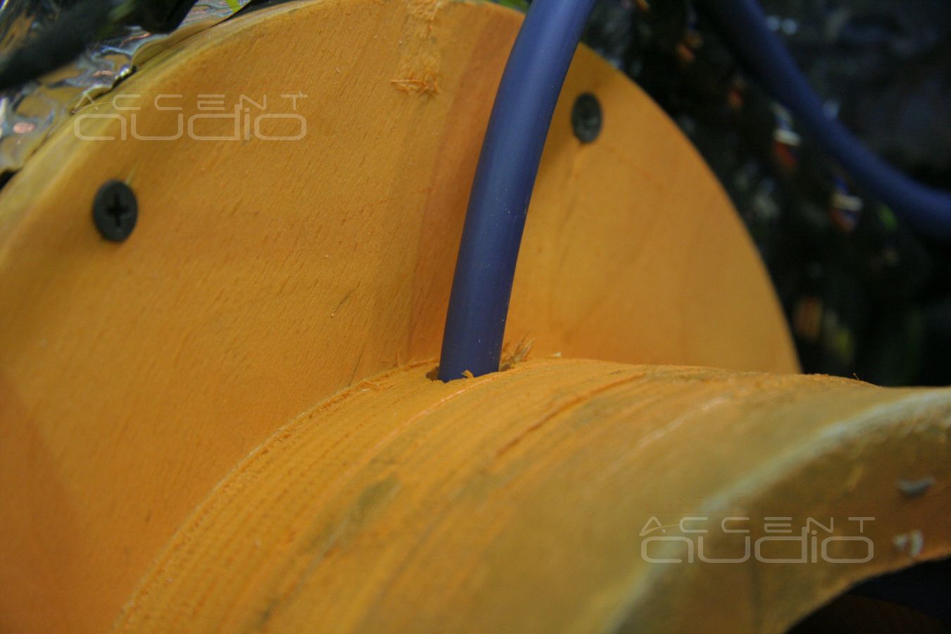 Установка мидбасов Eton A1 в SKODA Octavia RS