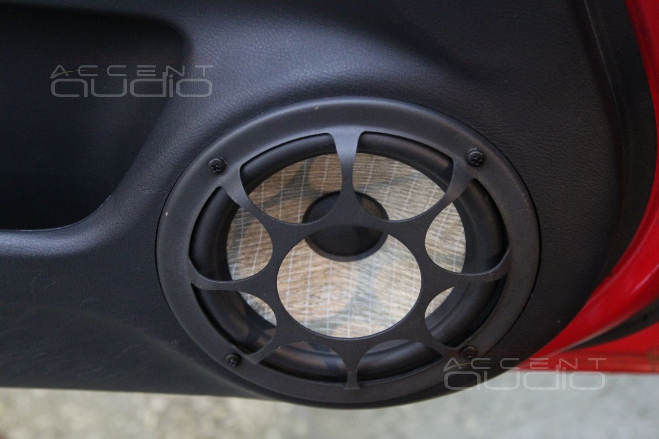 Установка акустики Focal Performance в Honda Accord 7