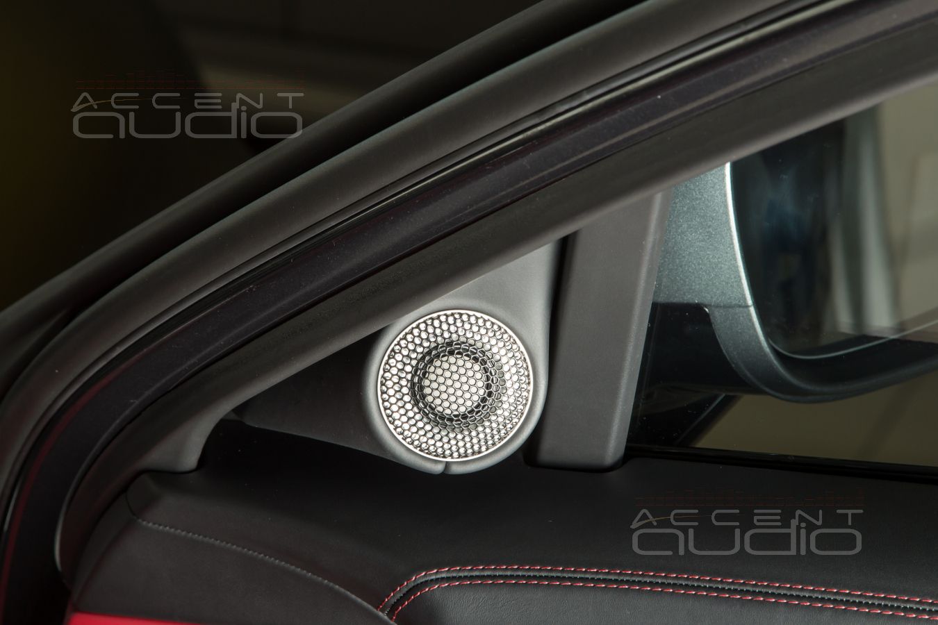 Твитеры Brax GL6 в интерьере Porsche Panamera – стиль и точность