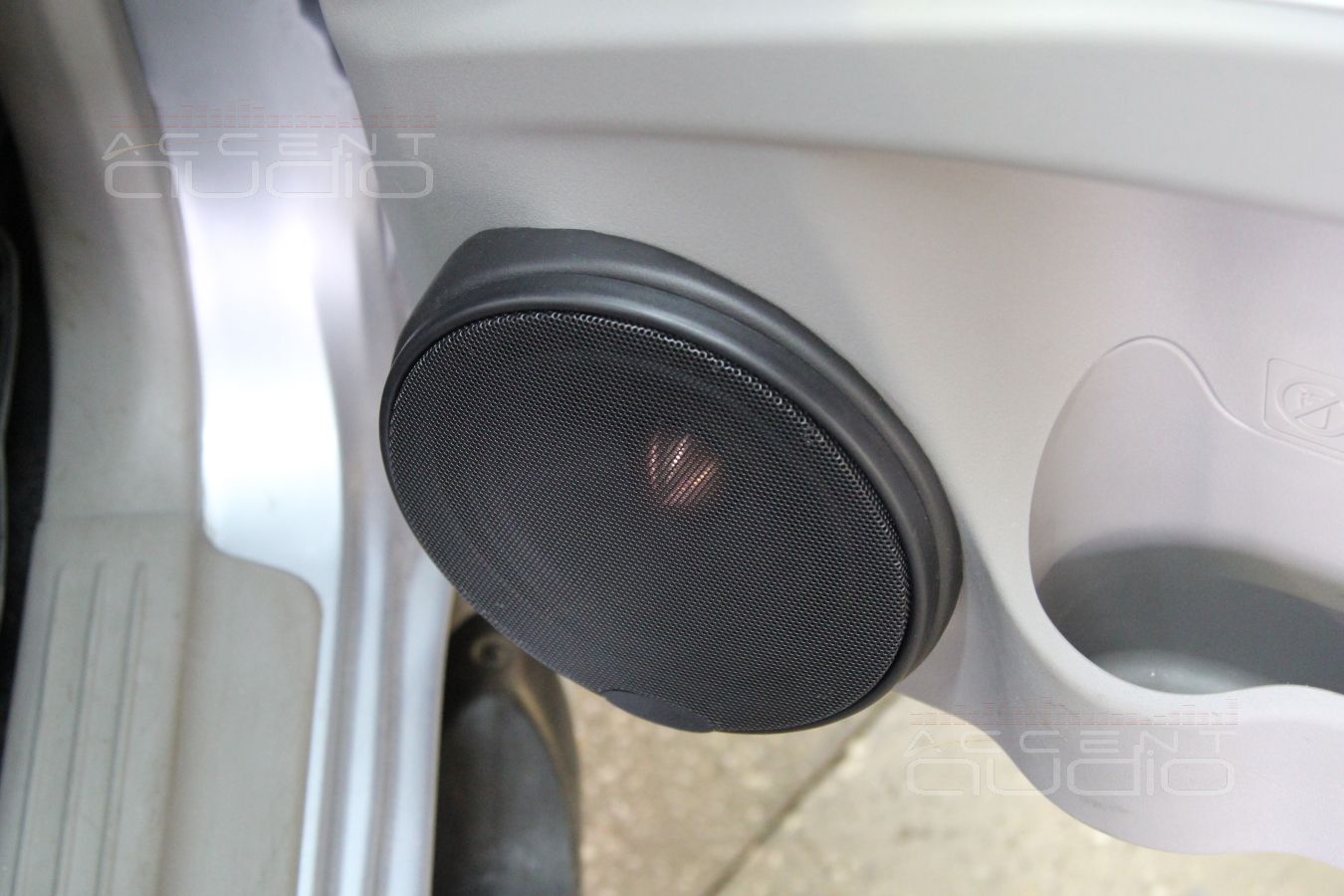 Акустика MDLab SP-A17.2С в Mitsubishi Pajero Sport 2013