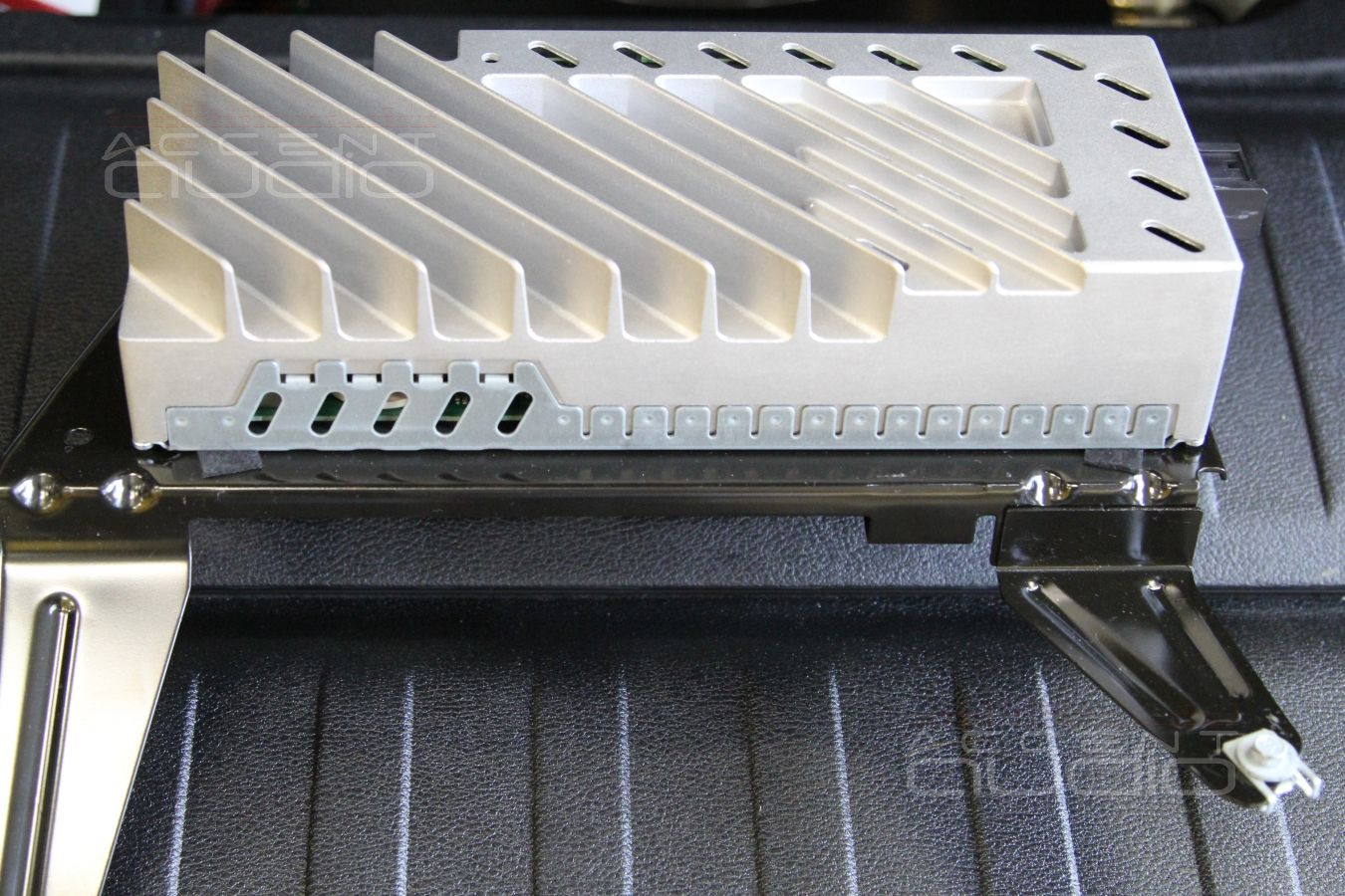 Eton - не Harman !