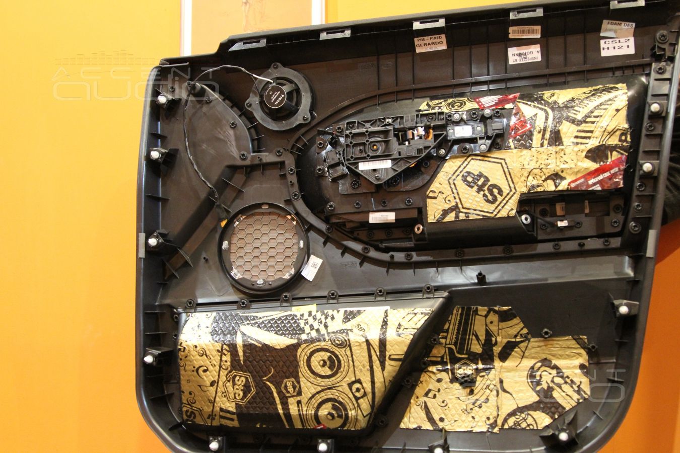 Установка акустики Focal Performance в RangeRover Evoque