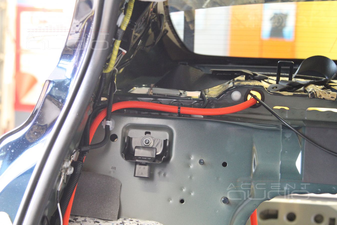 Сабвуфер и его усилитель