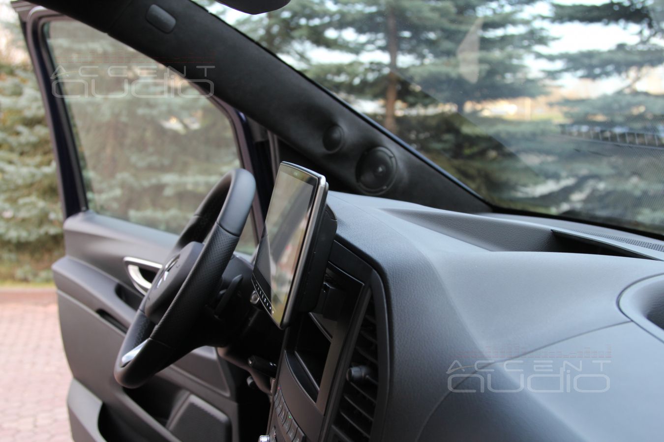 А нужен ли вам V-Класс ?