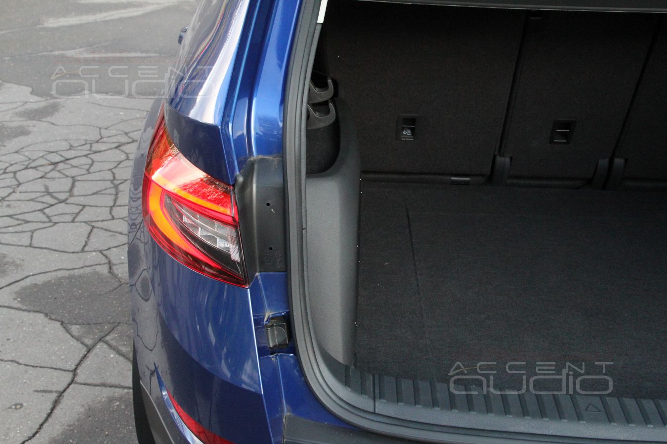 Сабвуфер-стелс: не столько для Kodiaq, сколько для Rainbow 10 Profi line