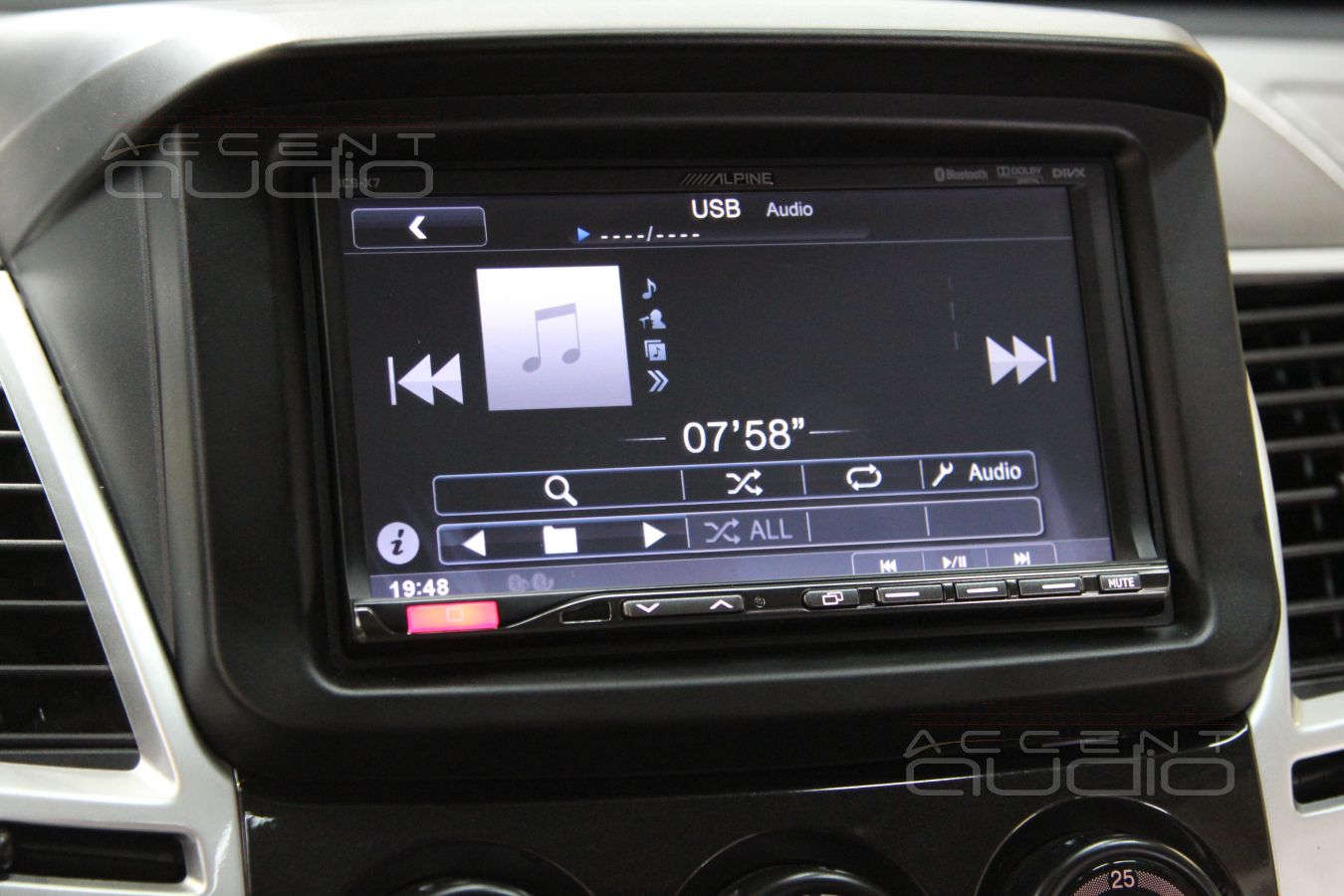 Мультимедиа для Mitsubishi Pajero Sport 2013: новое по-старому