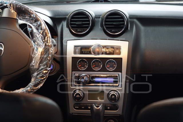 SwarovskiCoupe или PolkAudio для гламурных девчонок