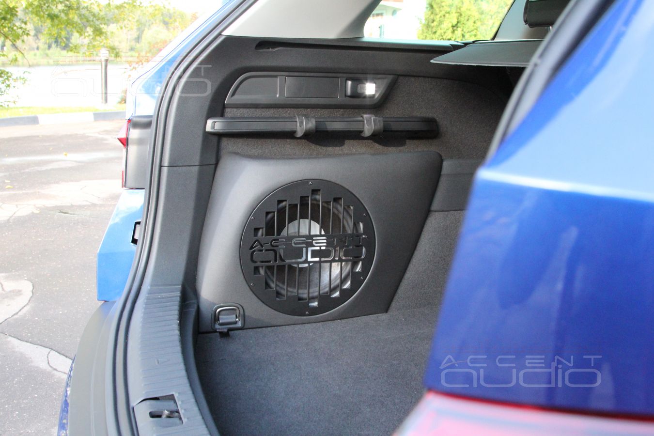 Сабвуфер-стелс: не столько для Kodiaq, сколько для Rainbow 10 Profi line