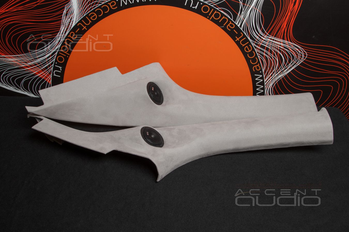 Правильное расположение широкополосных излучателей Blam в Opel Zafira Life