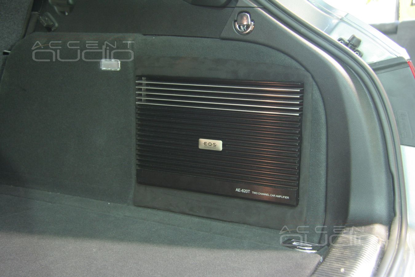 Скрытая установка усилителей в Audi 2011