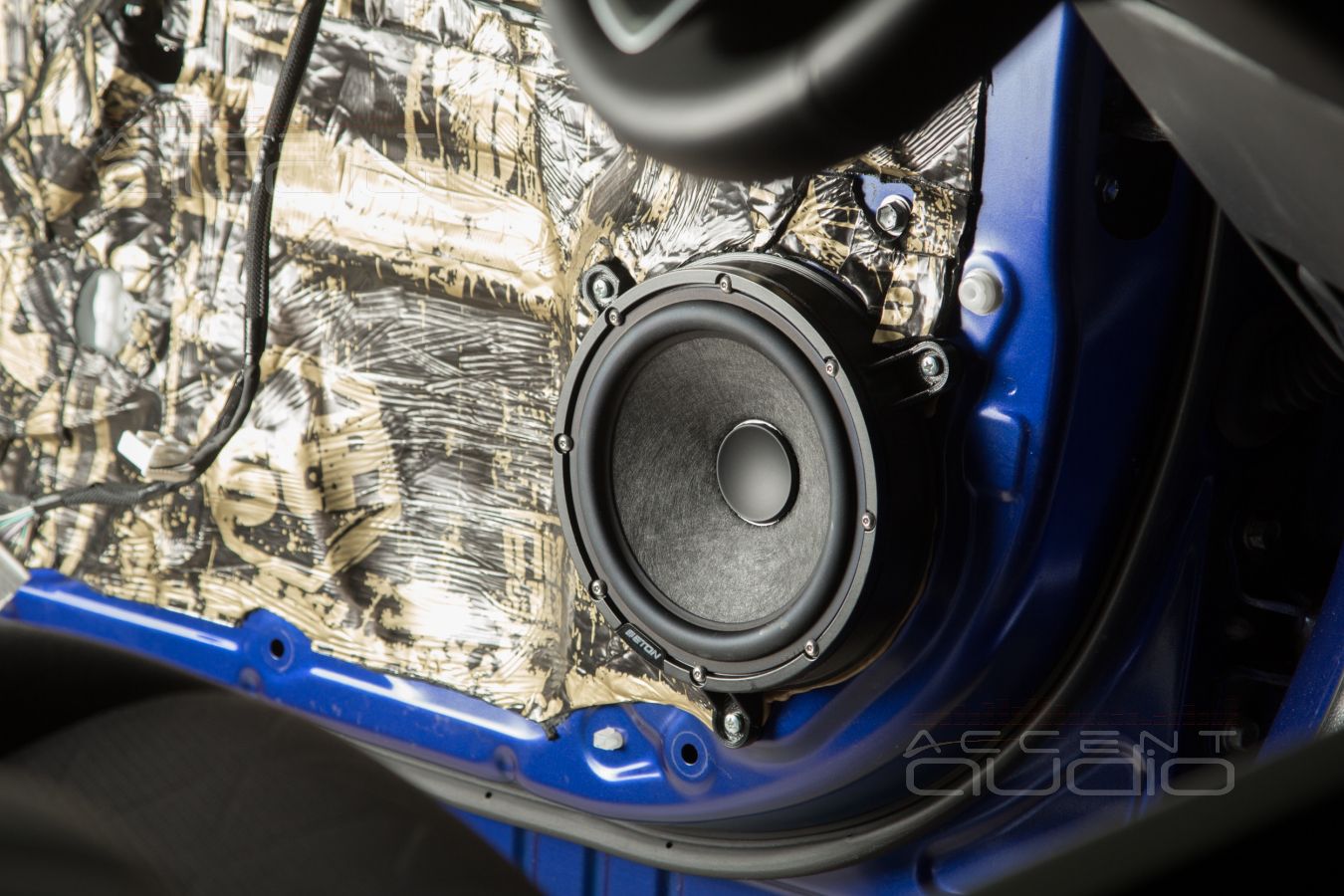 Новые мидбасы Eton Graphit 16 в дверях Toyota RAV4 – отвал бошки