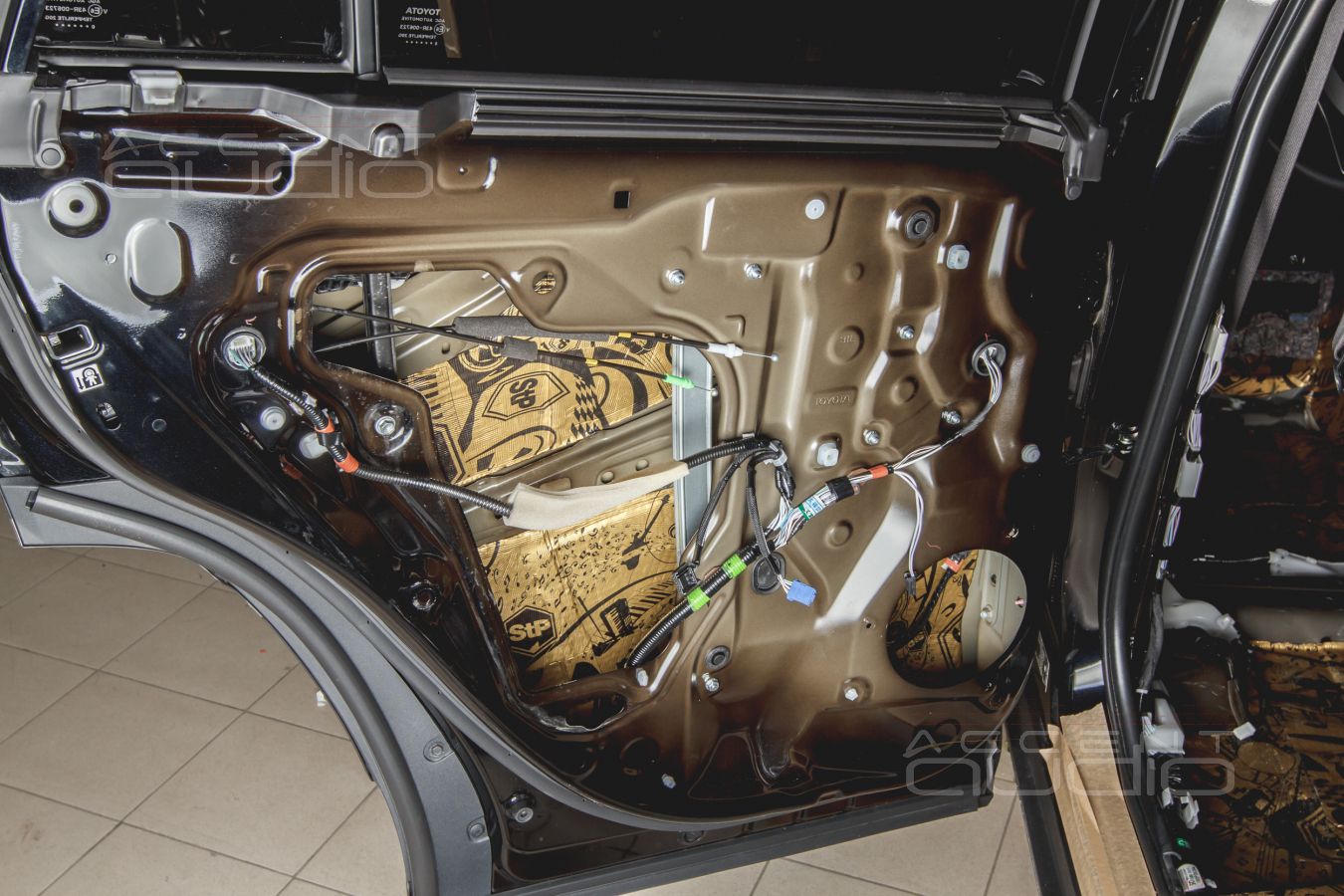 Полная шумоизоляция салона Toyota RAV4