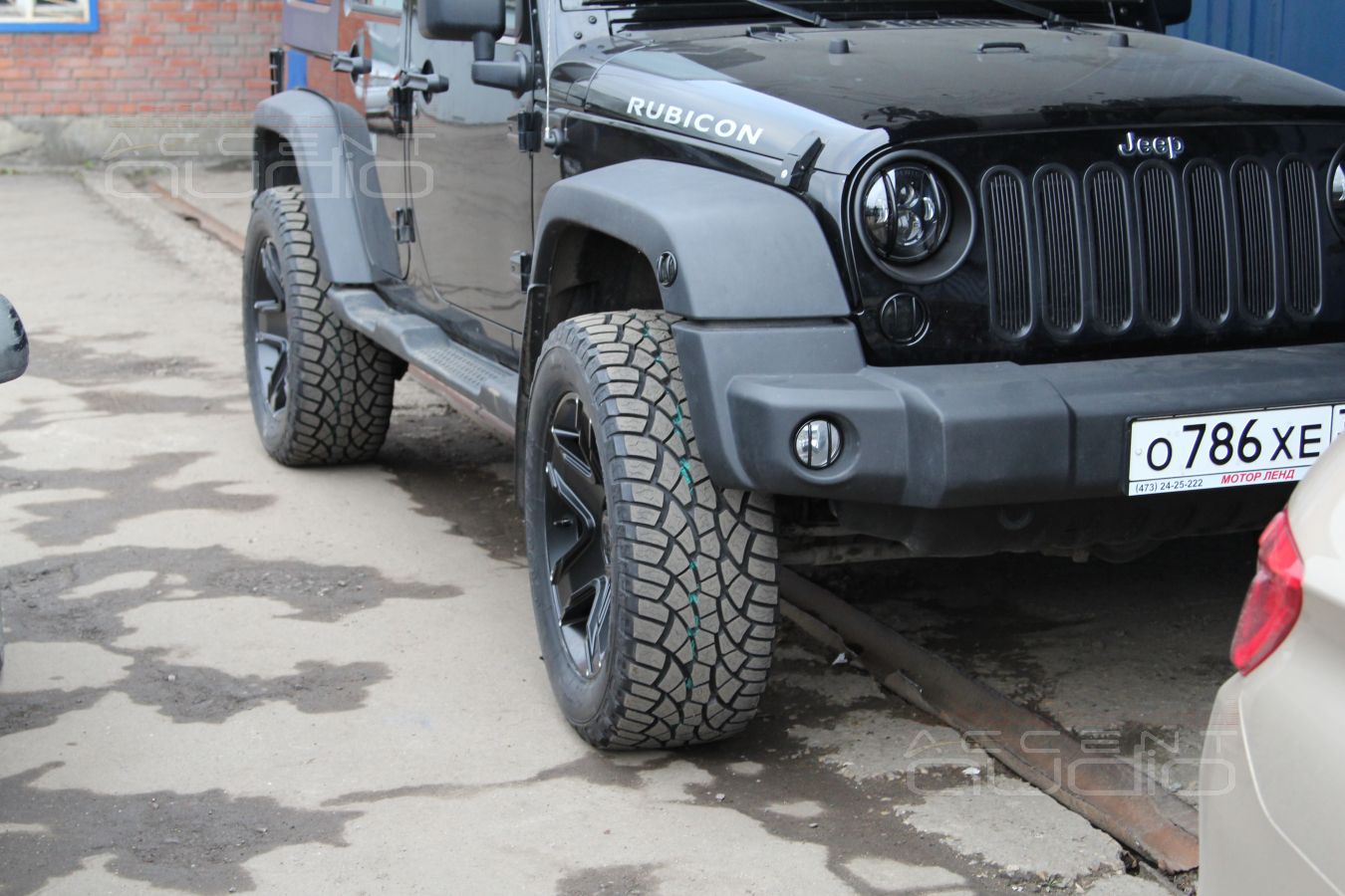 Новые черные колеса MAMBA на черном Jeep Wrangler Rubicon