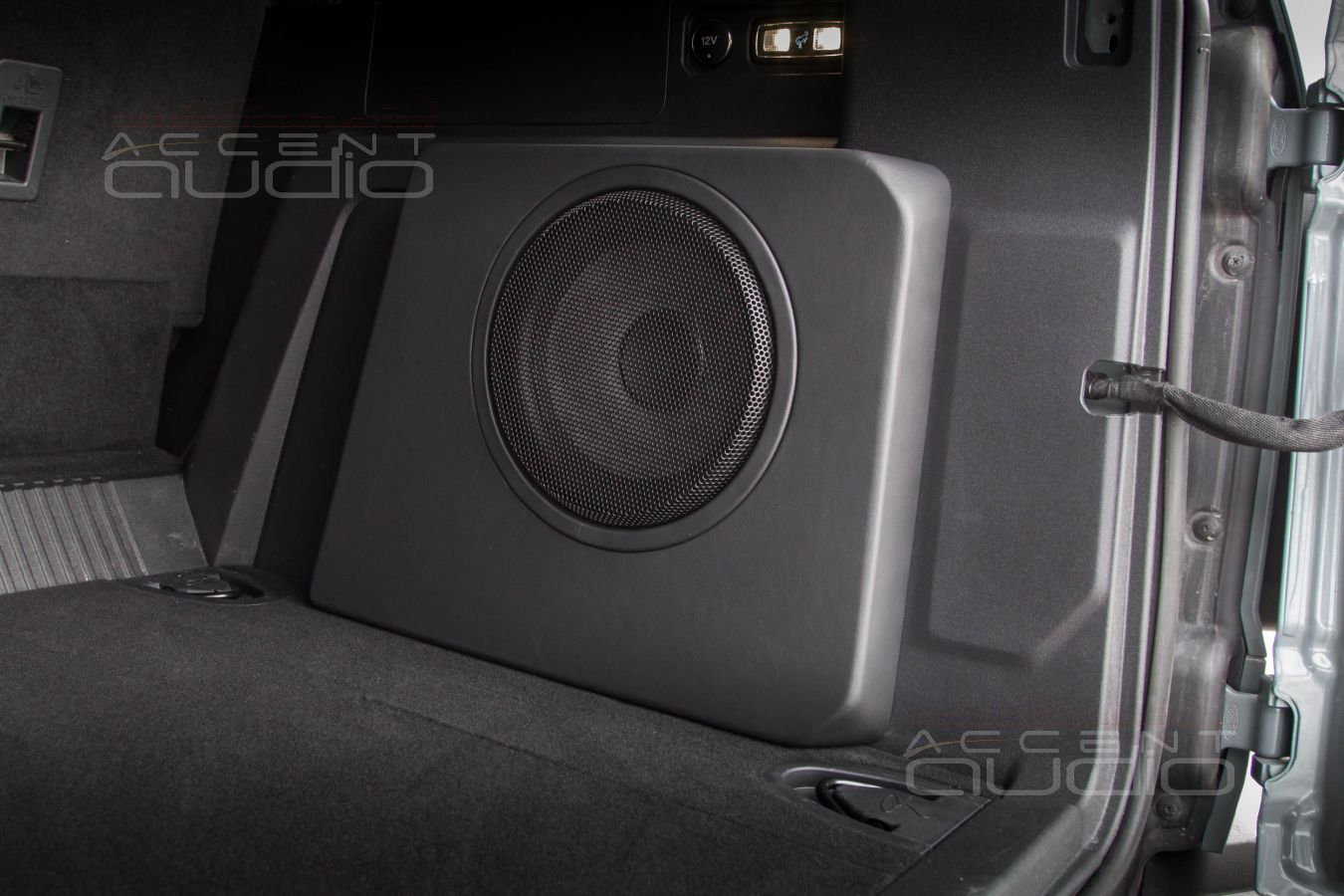 Настоящий, музыкальный, громкий и плотный сабвуфер для Ford Bronco Raptor