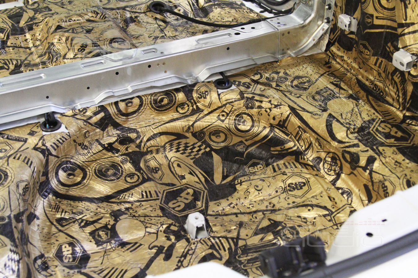 Шумоизоляця Nissan Qashqai