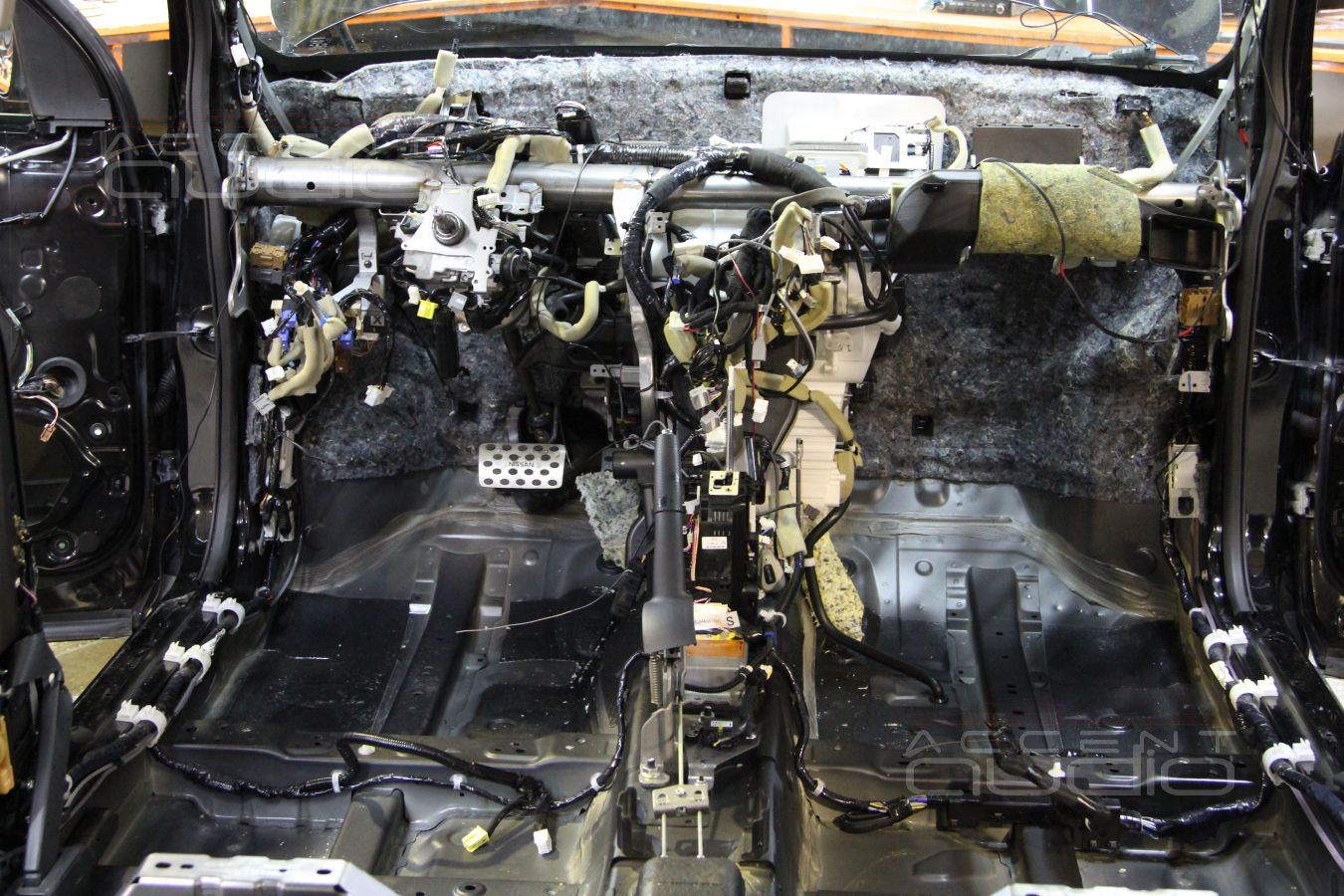 Полная шумоизоляция Nissan X-Trail