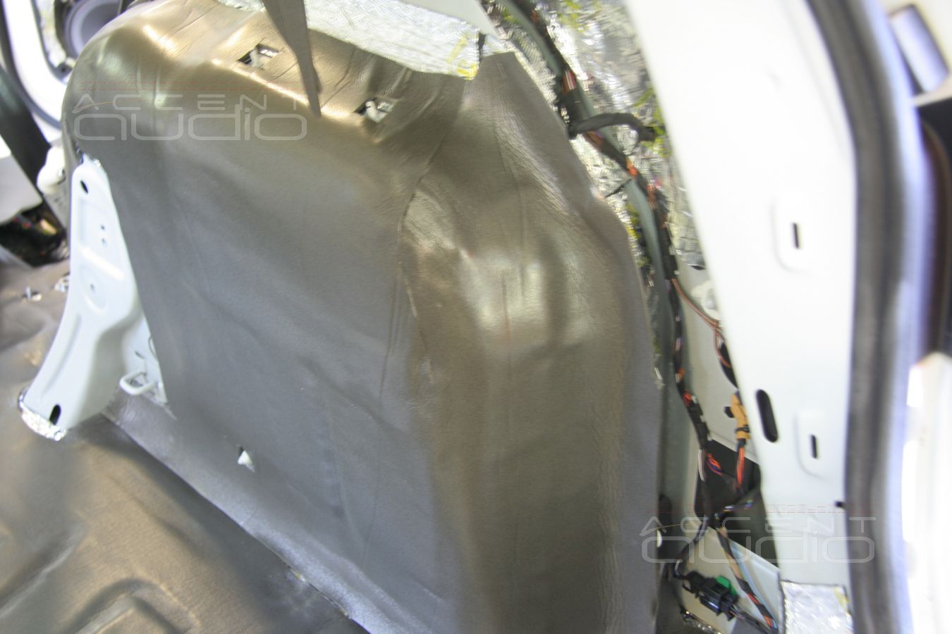 Полная шумоизоляция Volkswagen Tiguan