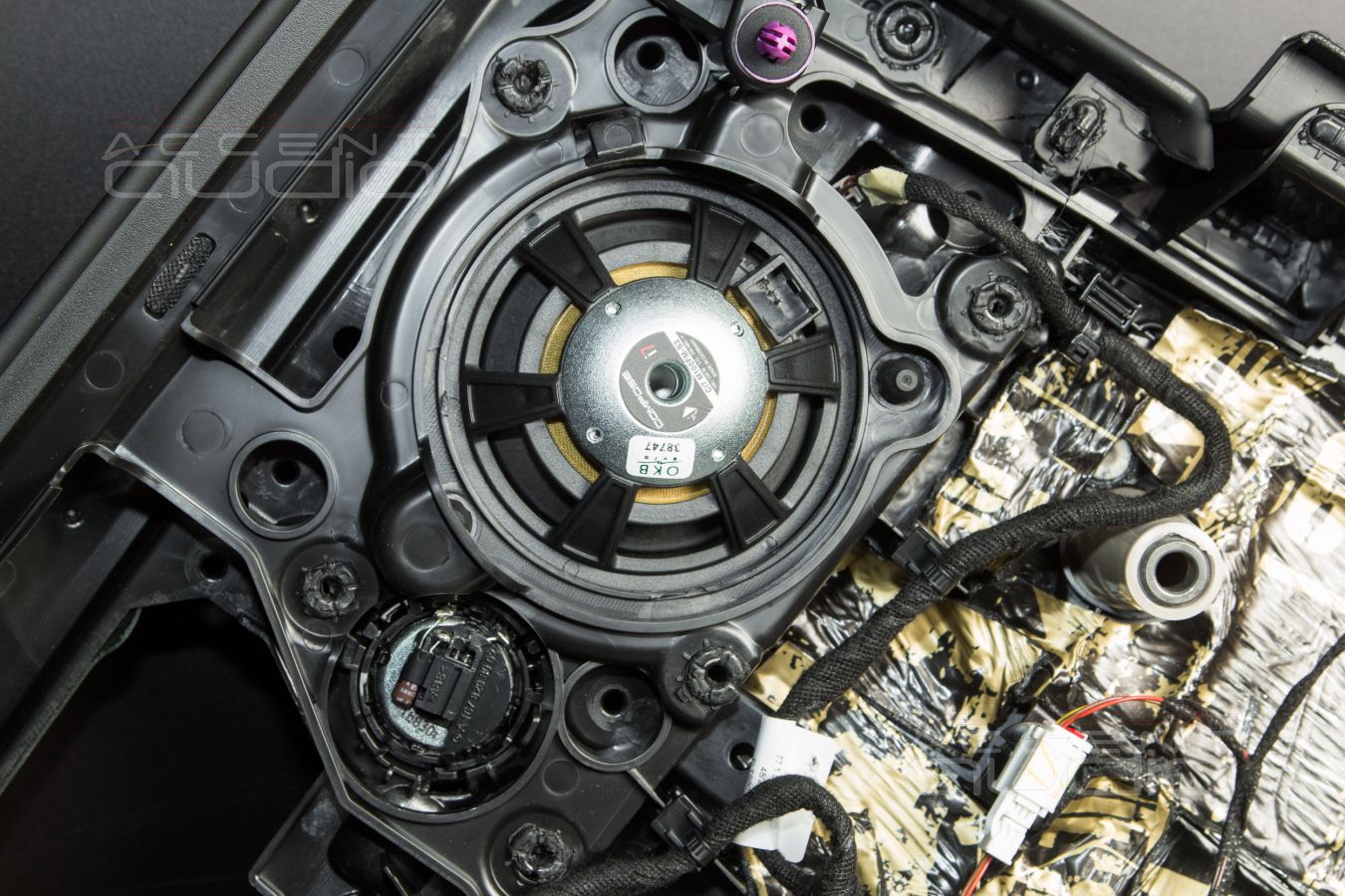 Простая установка среднечастотных Helix Ci7 M100FM-S3 и их отменная эффективность