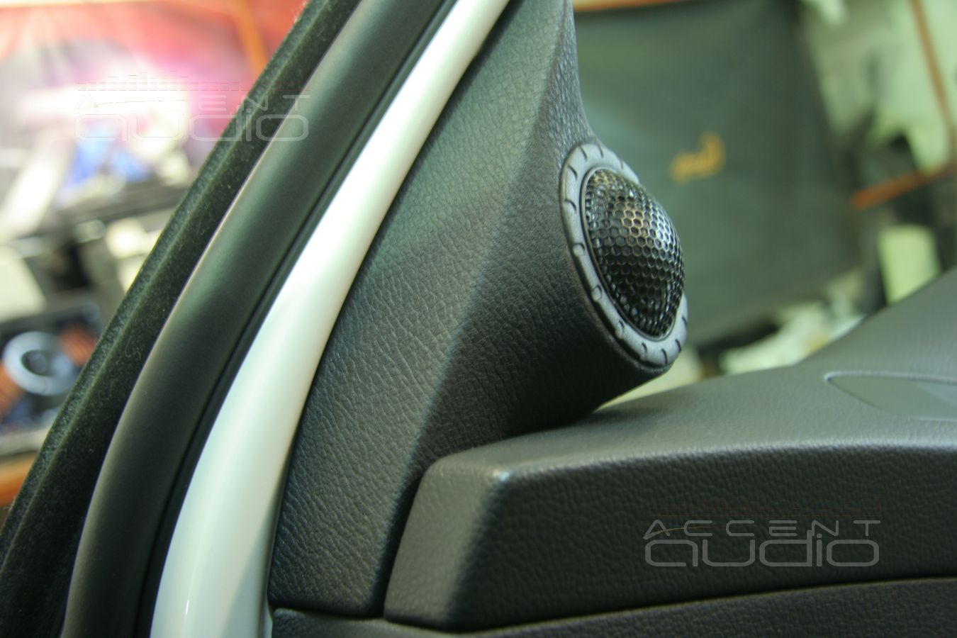 Установка акустики Eton RSE 160 в двери Volkswagen Tiguan