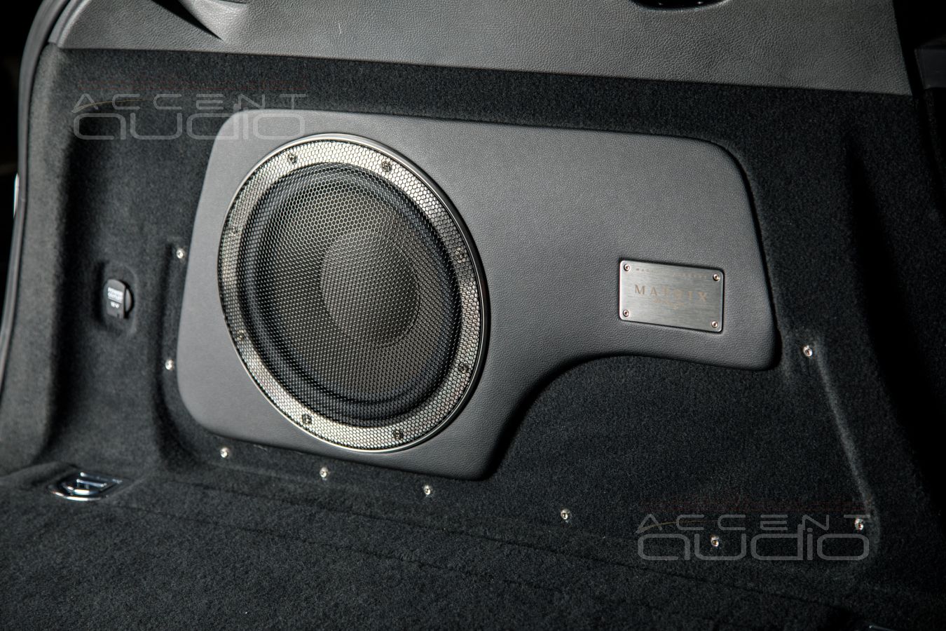 Hi-End на D классе в Porsche Cayenne: как это играет ?