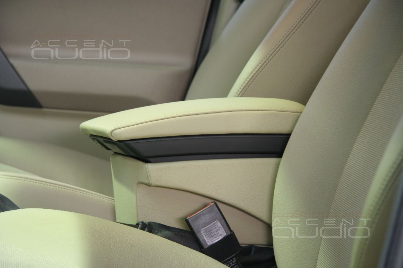 Изготовление и установка подлокотника на LandRover Freelander 2