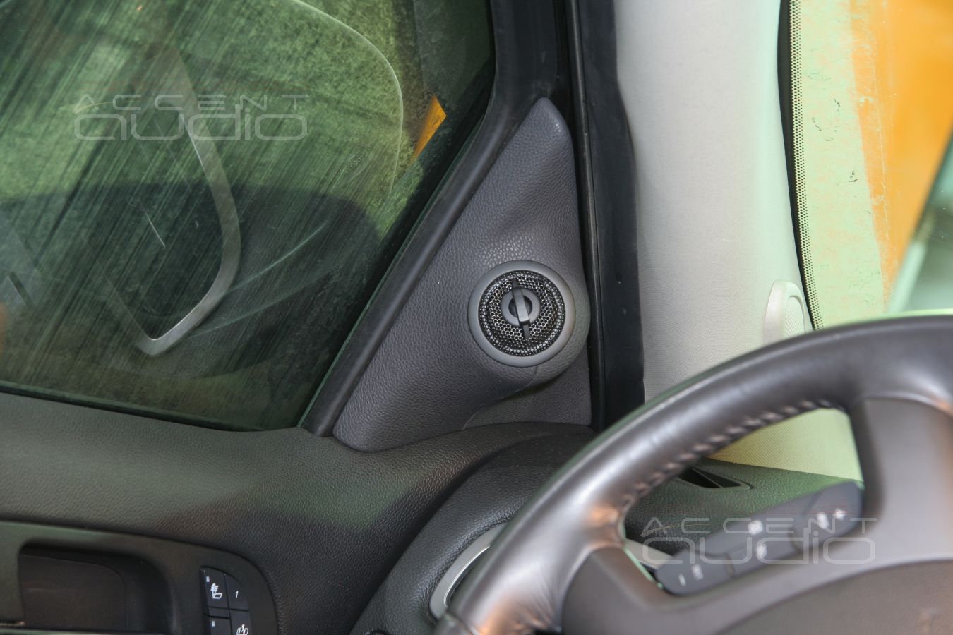 Установка динамиков Boston Acoustics в Chevrolet Tahoe