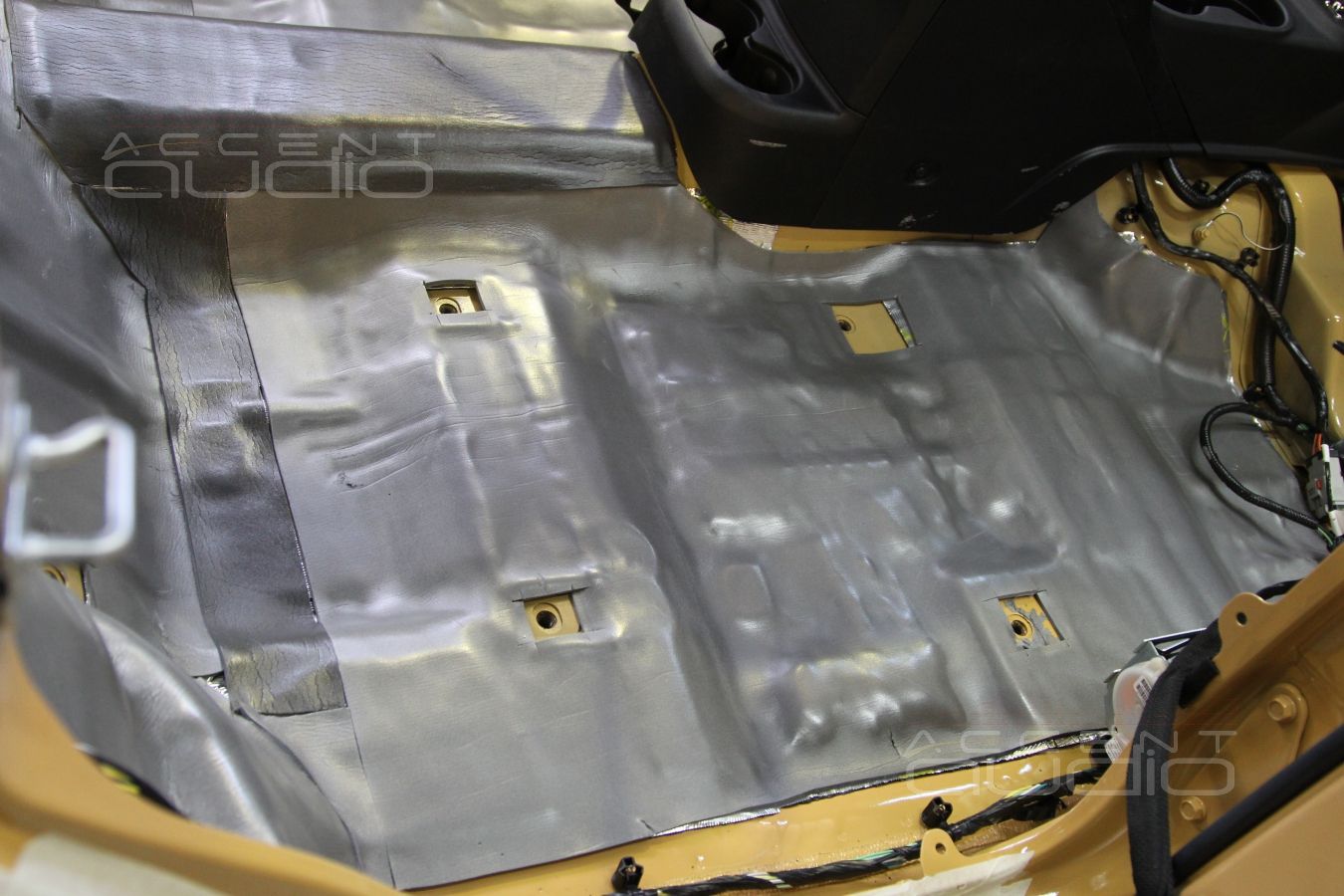 Шумоизоляция кузова Jeep Wrangler Rubicon