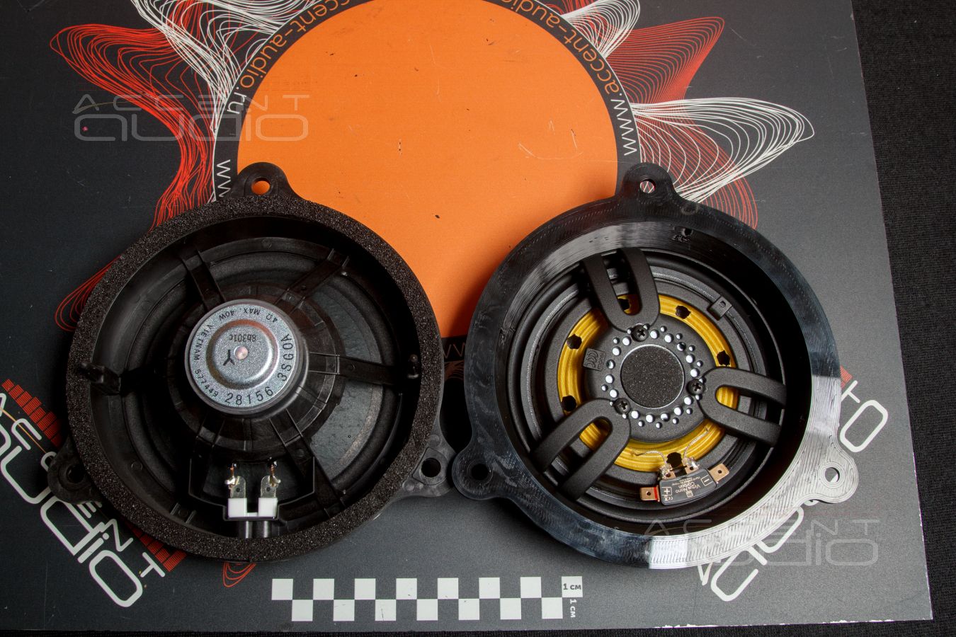 Аудиоподготовка дверей и установка мидбасовых динамиков Morel Virtus Nano Carbon MW6